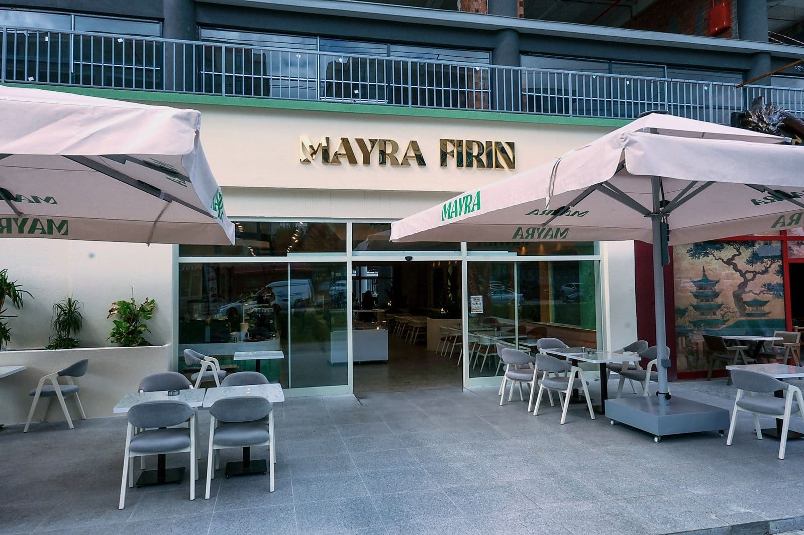 Mayra Fırın tabelası ve cephesi